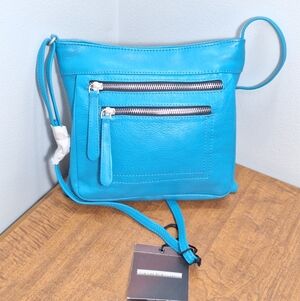 NWT Paul & Taylor Genuine Pebble Leather Multiple Pockets Adj Strap Crossbody